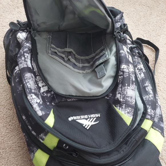 High Sierra Loop Backpack - Picture 6 of 10